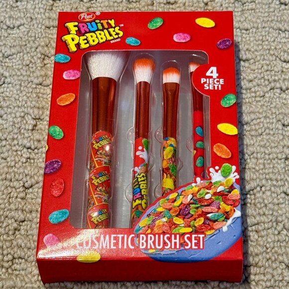 New 4 Piece Set Fruity Pebbles Cosmetic Makeup Brush Set - Picture 1 of 2